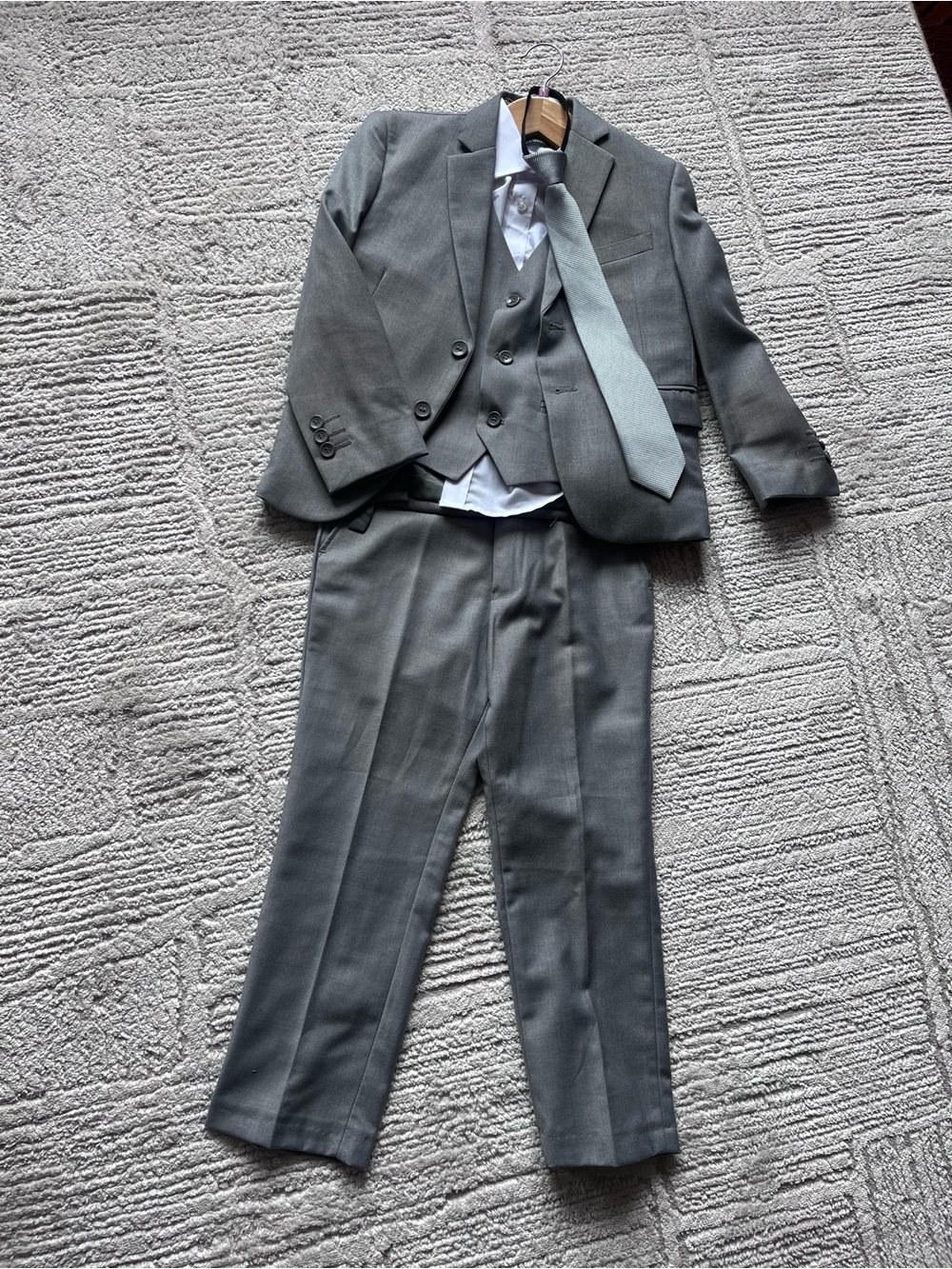 Kids World of USA | Classic Boys' Grey Three-Piece Suit with Shirt and Tie, 6